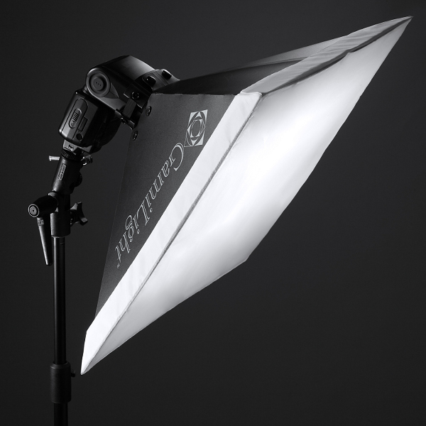 GamiLight SQUARE 43 softbox: front angle view