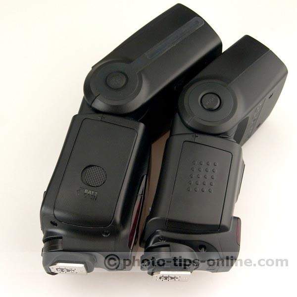 Canon Speedlite 430EX II vs. Canon Speedlite 580EX II: battery compartment doors