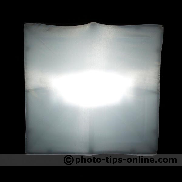 GamiLight SQUARE 43 softbox: light distribution pattern at 105mm flash zoom