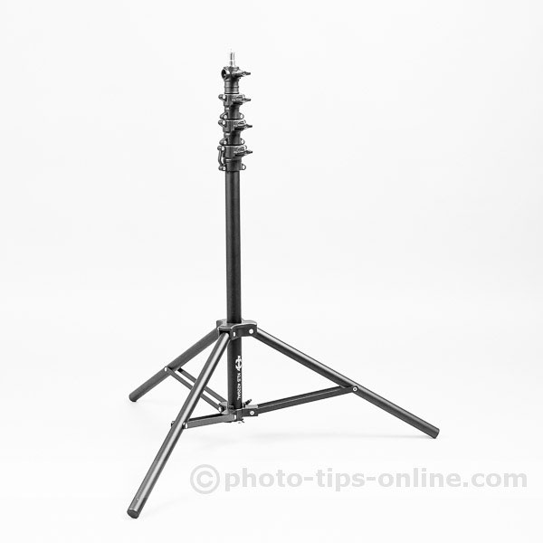 Karamy KLS-4220AL light stand: collapsed to the minimum height