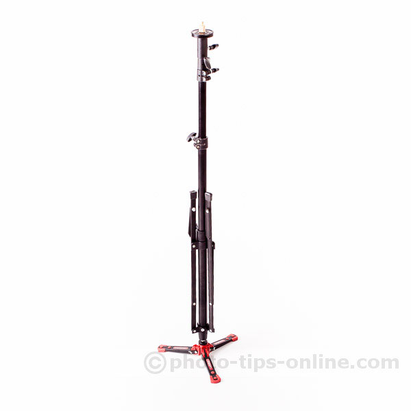 LumoPro Convertible light stand / monopod: monopod configuration