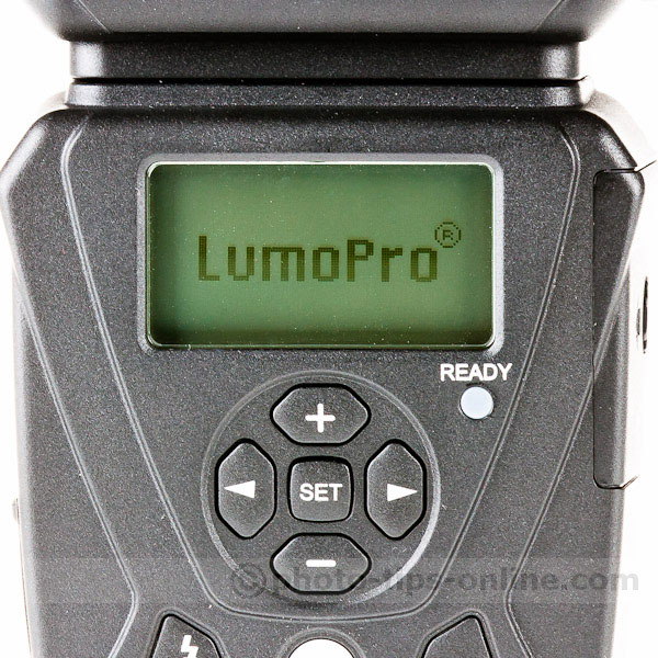 LumoPro LP180 flash: logo shown during power up