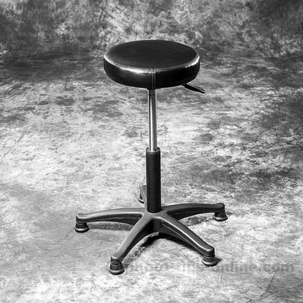 LumoPro Posing Stool: highest position