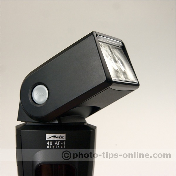 Metz Mecablitz 48 AF-1 flash: swivel and tilt head