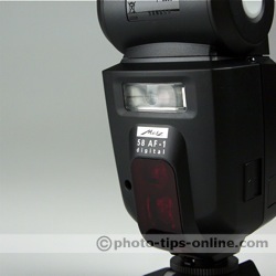 Metz Mecablitz 58 AF-1 flash: secondary reflector