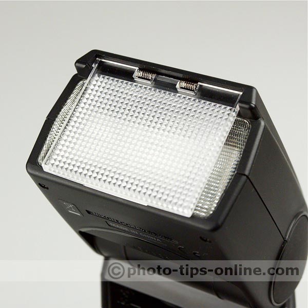 Nikon Speedlight SB-600 flash: built-in wide-angle panel/diffuser