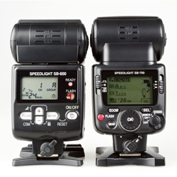 Nikon Speedlight SB-700 vs. Nikon Speedlight SB-600: LCD screen showing remote mode, group A, channel 1