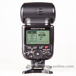 Nikon Speedlight SB-700 vs. Nikon Speedlight SB-900: a menu to select one of 4 auto flash modes of SB-900