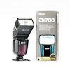 Nissin Di700 flash: next to the box