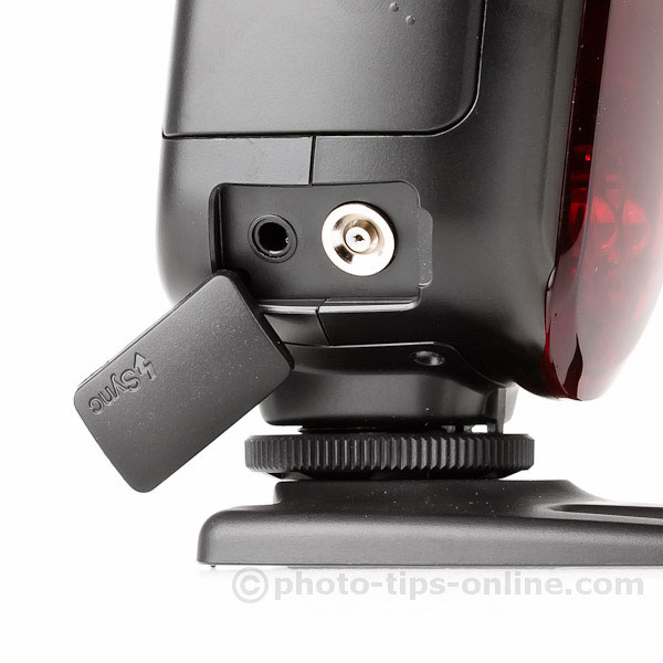 Nissin Di700 flash: sync ports, PC and miniphone