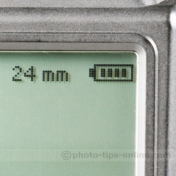 Nissin Di866 II vs. Phottix Mitros: battery level indicator