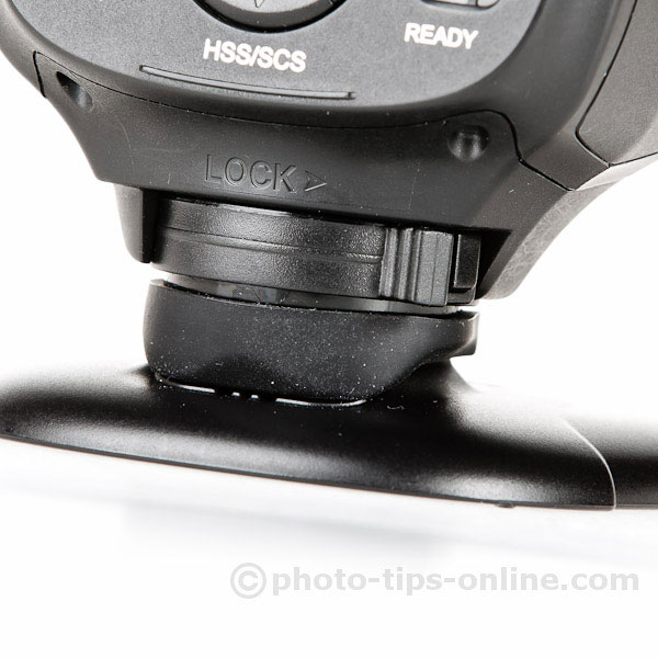 Phottix Mitros flash: lever lock