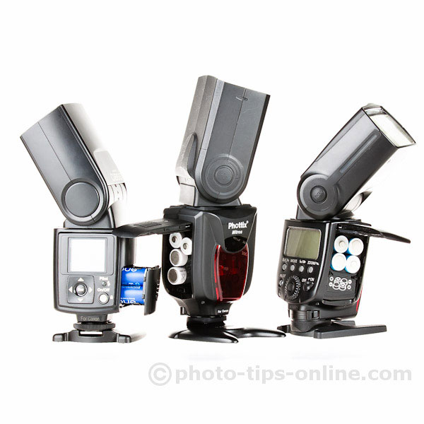 Phottix Mitros flash: compared to Nissin Di866 II and canon 580EX II, battery compartments