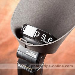 PRESSlite ECLIPSE Light Shield: top view, on Nissin Di866 II